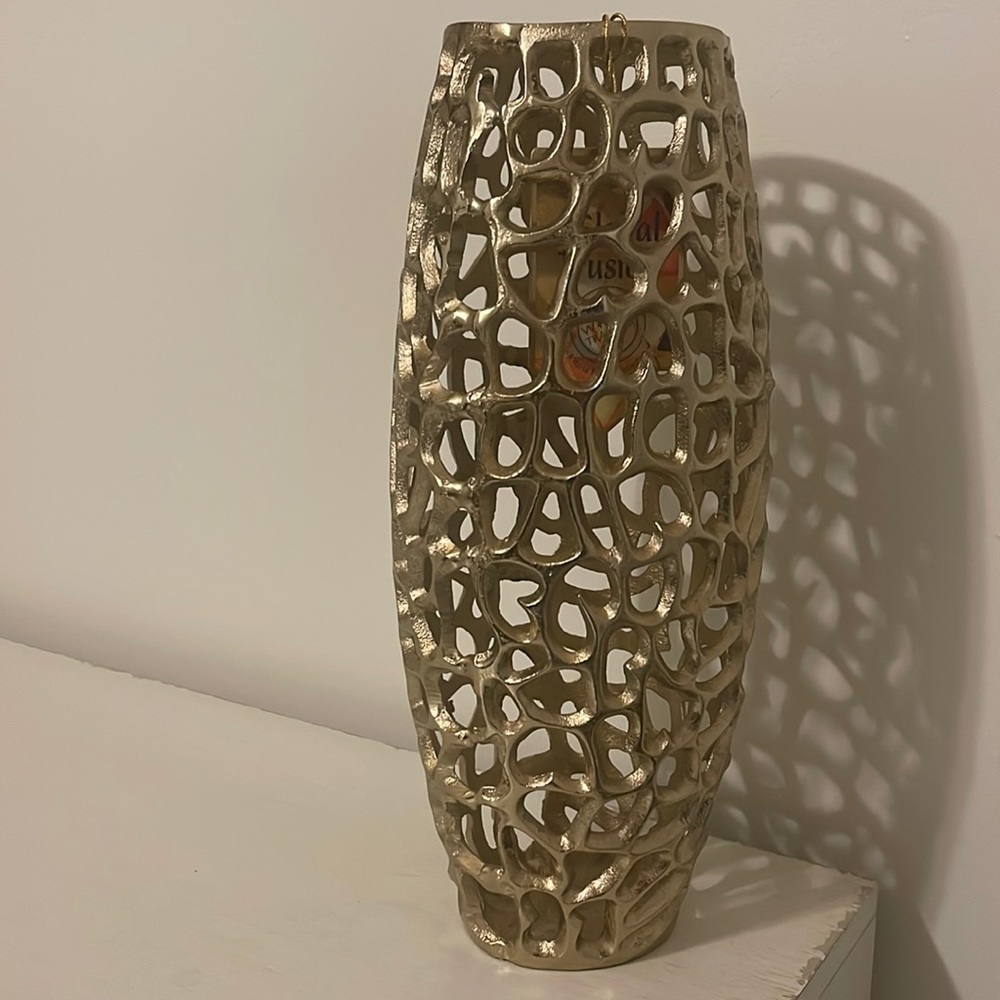 Global Fusion Gold Vase